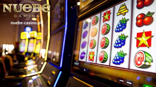 Ang unang slot machine sa mundo ay ang Liberty Bell, na naimbento noong 1895 ng isang mekaniko ng sasakyan na nagngangalang